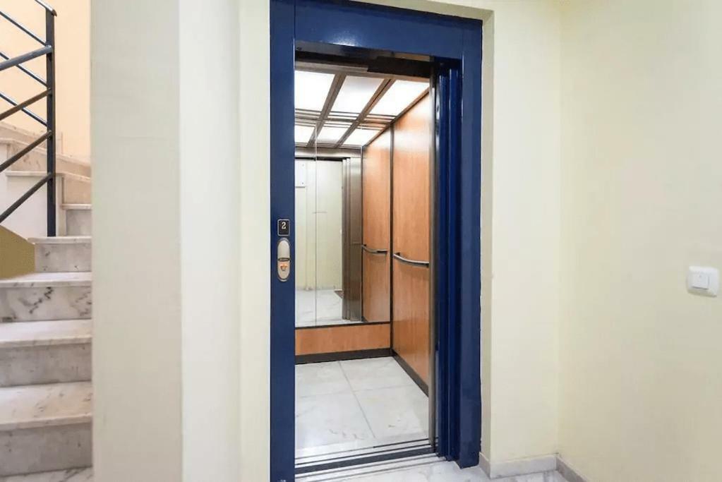 Shiny Lud Family Apartment 马拉加 外观 照片