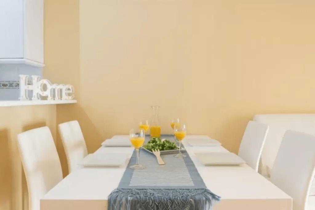 Shiny Lud Family Apartment 马拉加 外观 照片