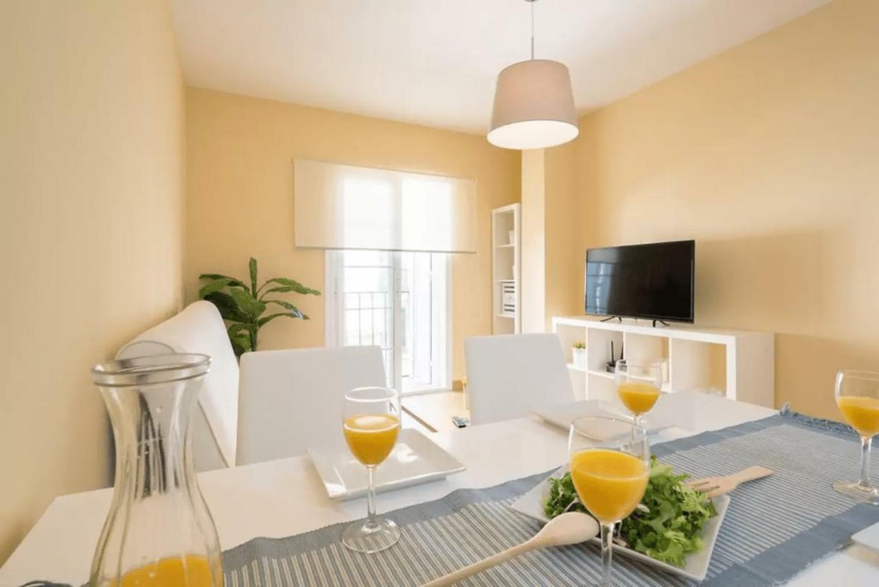Shiny Lud Family Apartment 马拉加 外观 照片